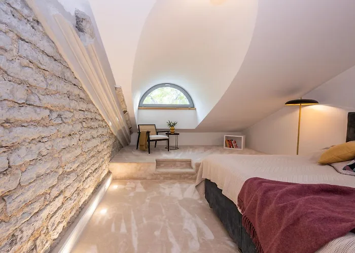 Apartment Ultra Luxury, 140m2, Sauna, Walk-in Wardrobe, Office *