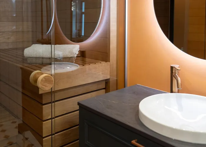 Apartment Ultra Luxury, 140m2, Sauna, Walk-in Wardrobe, Office