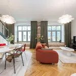 Ultra Luxury, 140m2, Sauna, Walk-in Wardrobe, Office Apartament