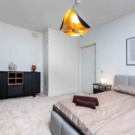 Apartman Ultra Luxury, 140m2, Sauna, Walk-in Wardrobe, Office *