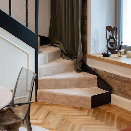 Ultra Luxury, 140m2, Sauna, Walk-in Wardrobe, Office